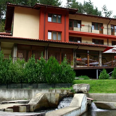 Hotel Pastarvata Enina